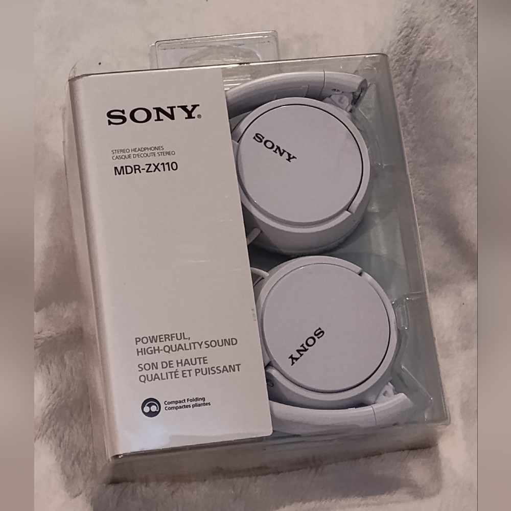 NEW!! SONY STEREO HEADPHONES